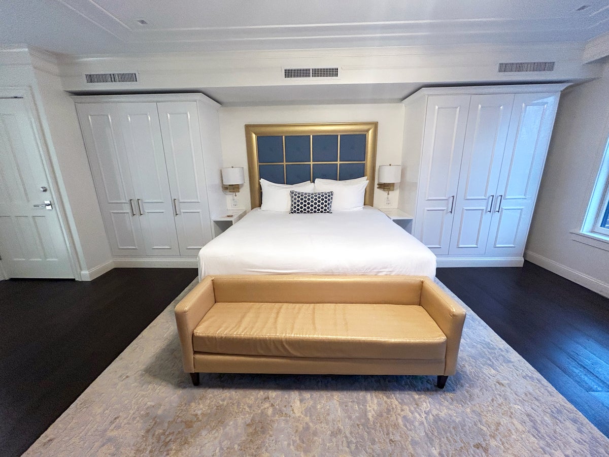 adelphi-saratoga-springs-room-bed-foot Adelphi Saratoga Springs room bed foot