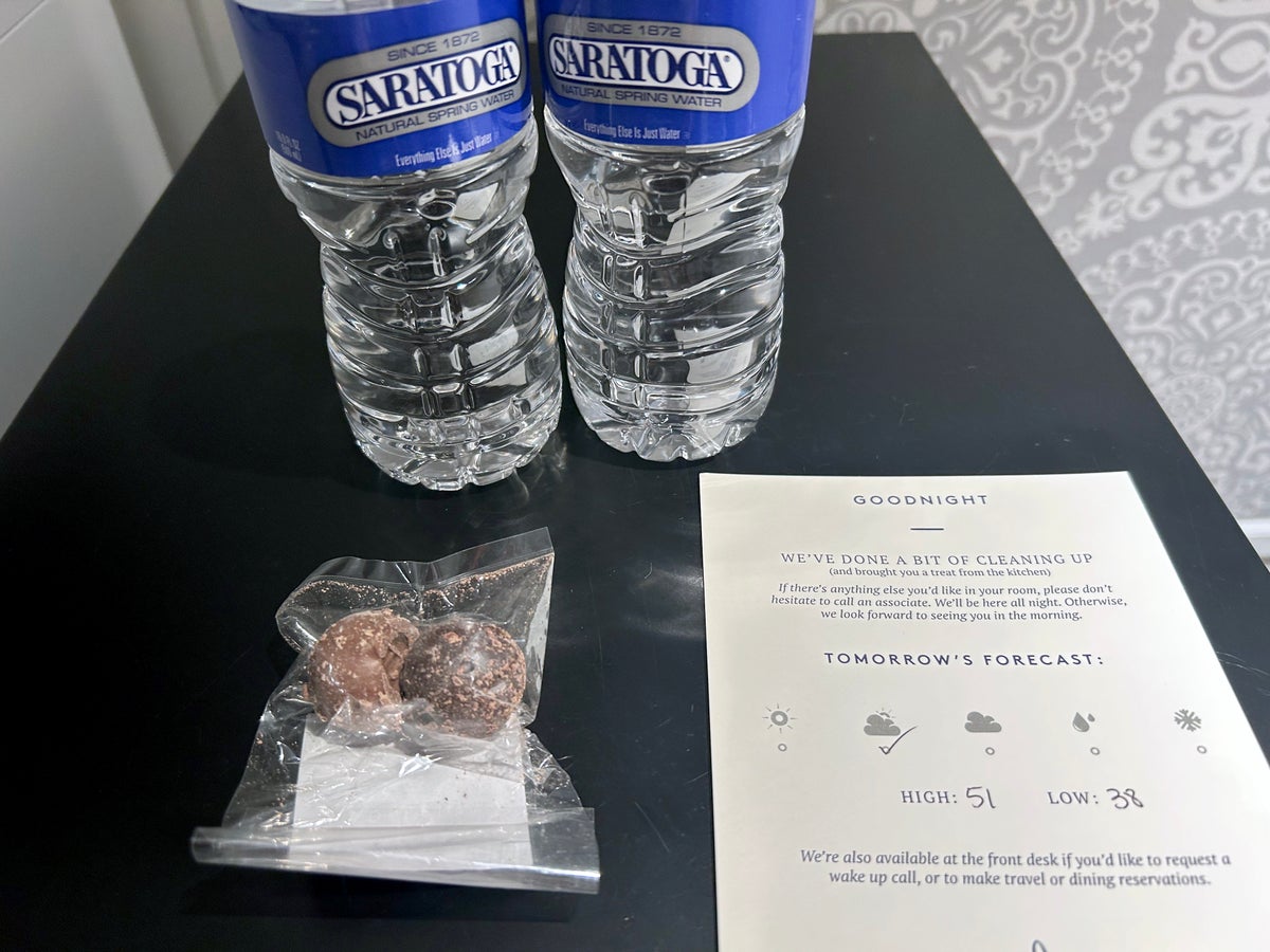 Adelphi Saratoga Springs room daily turndown treats Adelphi Saratoga Springs room daily turndown treats