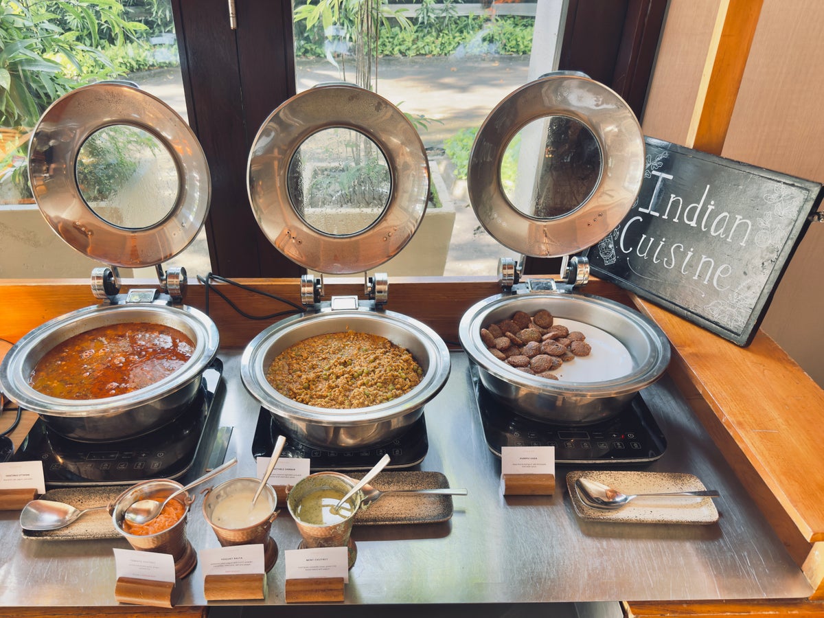 conrad-bali-breakfast-indian-cuisine Conrad Bali breakfast Indian cuisine