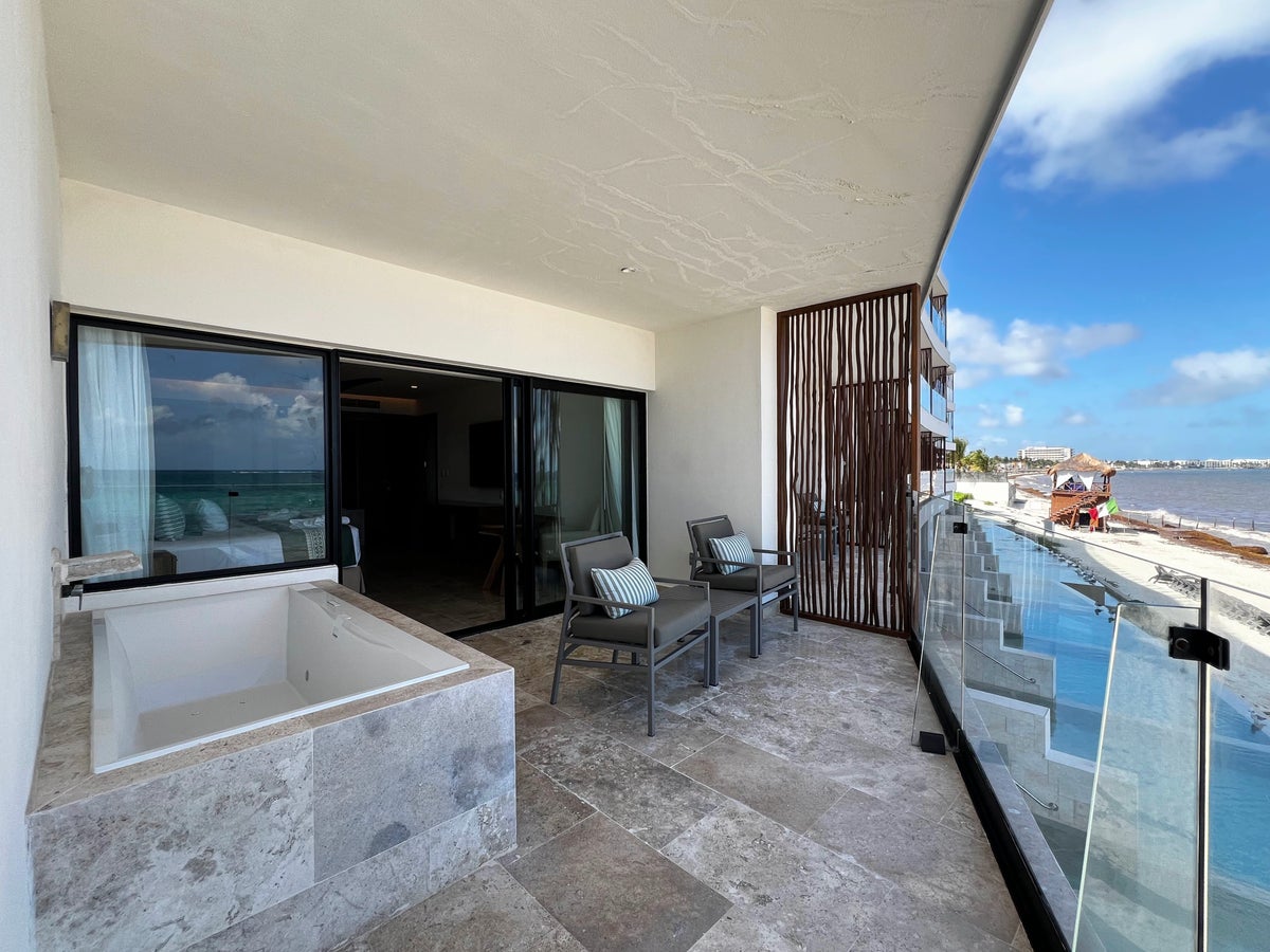 dreams-sapphire-resort-guest-room-balcony Dreams Sapphire Resort guest room balcony