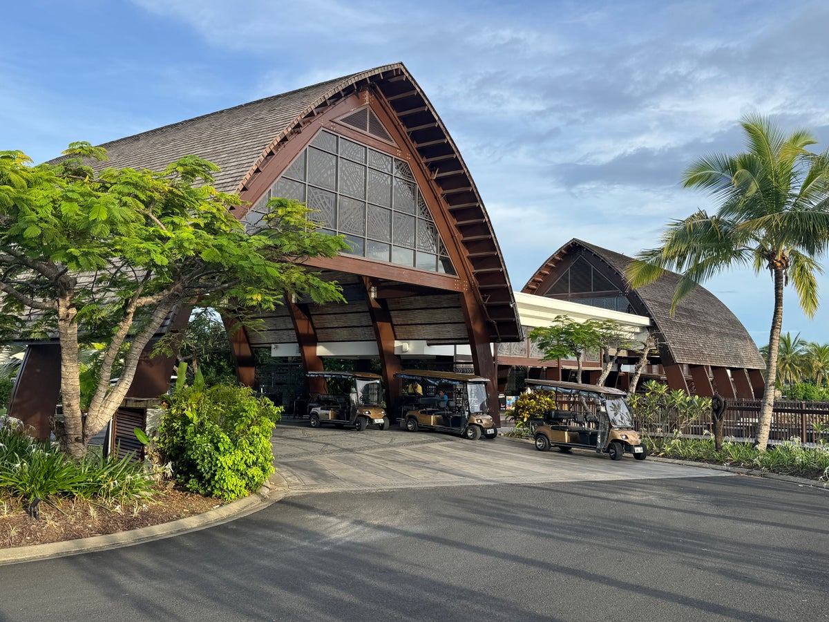 Fiji Marriott Resort Momi Bay entry