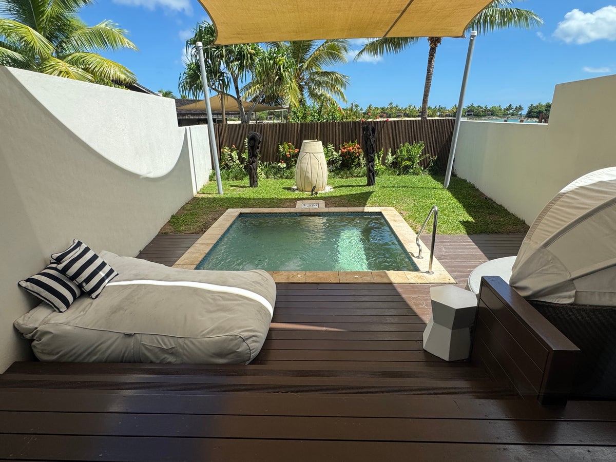 Fiji Marriott Resort Momi Bay spa private tub