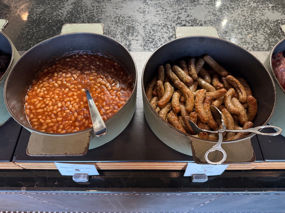 hyatt-regency-sofia-revolutionary-breakfast-beans-sausage Hyatt Regency Sofia Revolutionary breakfast beans sausage