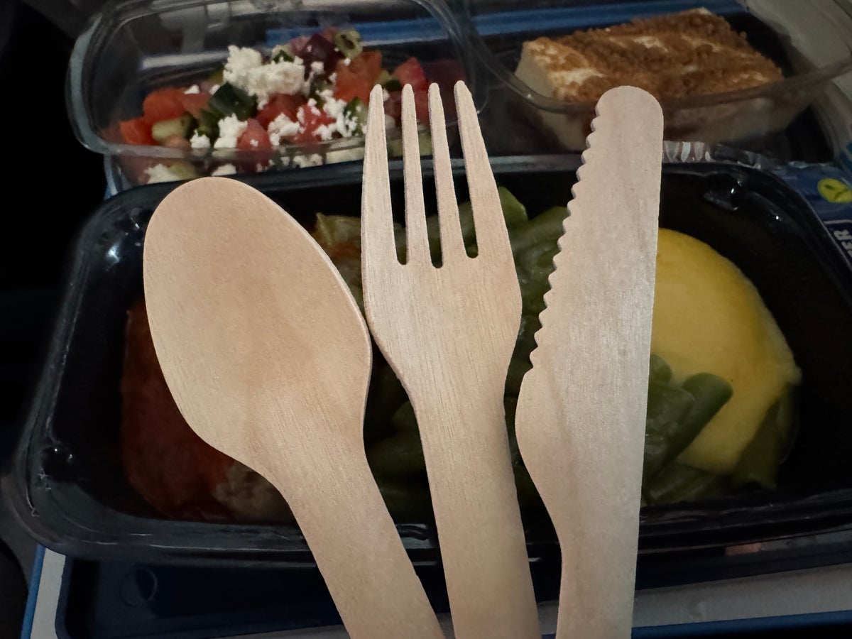 klm-787-10-economy-iah-ams-wood-cutlery KLM 787 10 economy IAH AMS wood cutlery