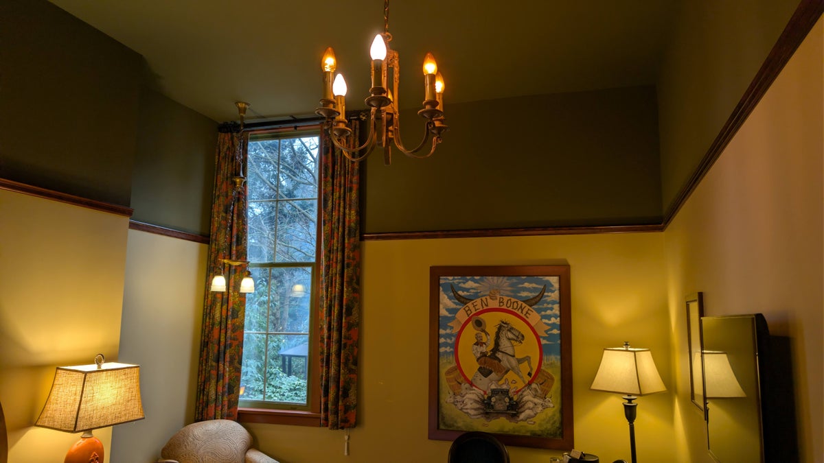 mcmenamins-anderson-school-hotel-guest-room-lighting McMenamins Anderson School Hotel guest room lighting