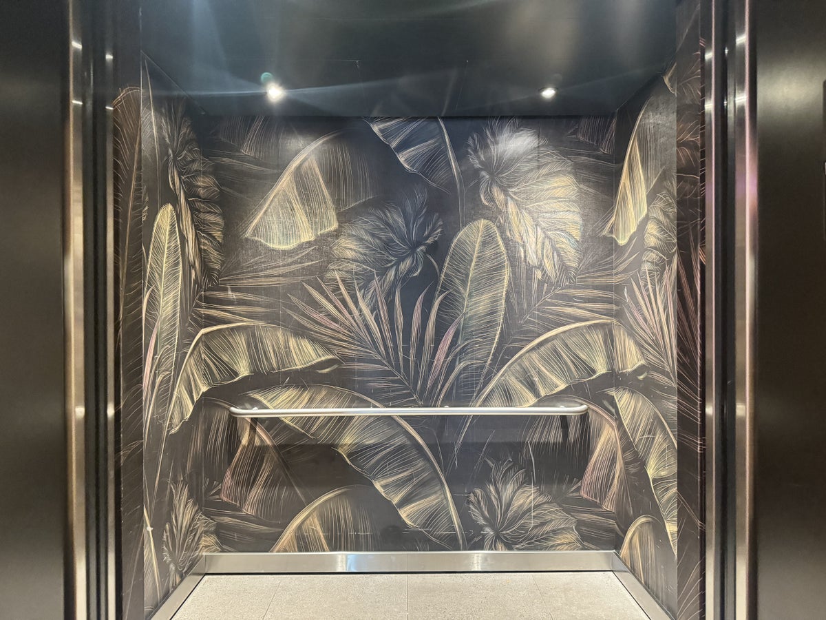 moxy-miami-wynwood-elevator-cabin-palm-wallpaper Moxy Miami Wynwood Elevator Cabin Palm Wallpaper