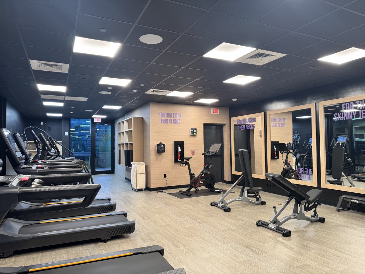 moxy-miami-wynwood-fitness-center Moxy Miami Wynwood Fitness Center