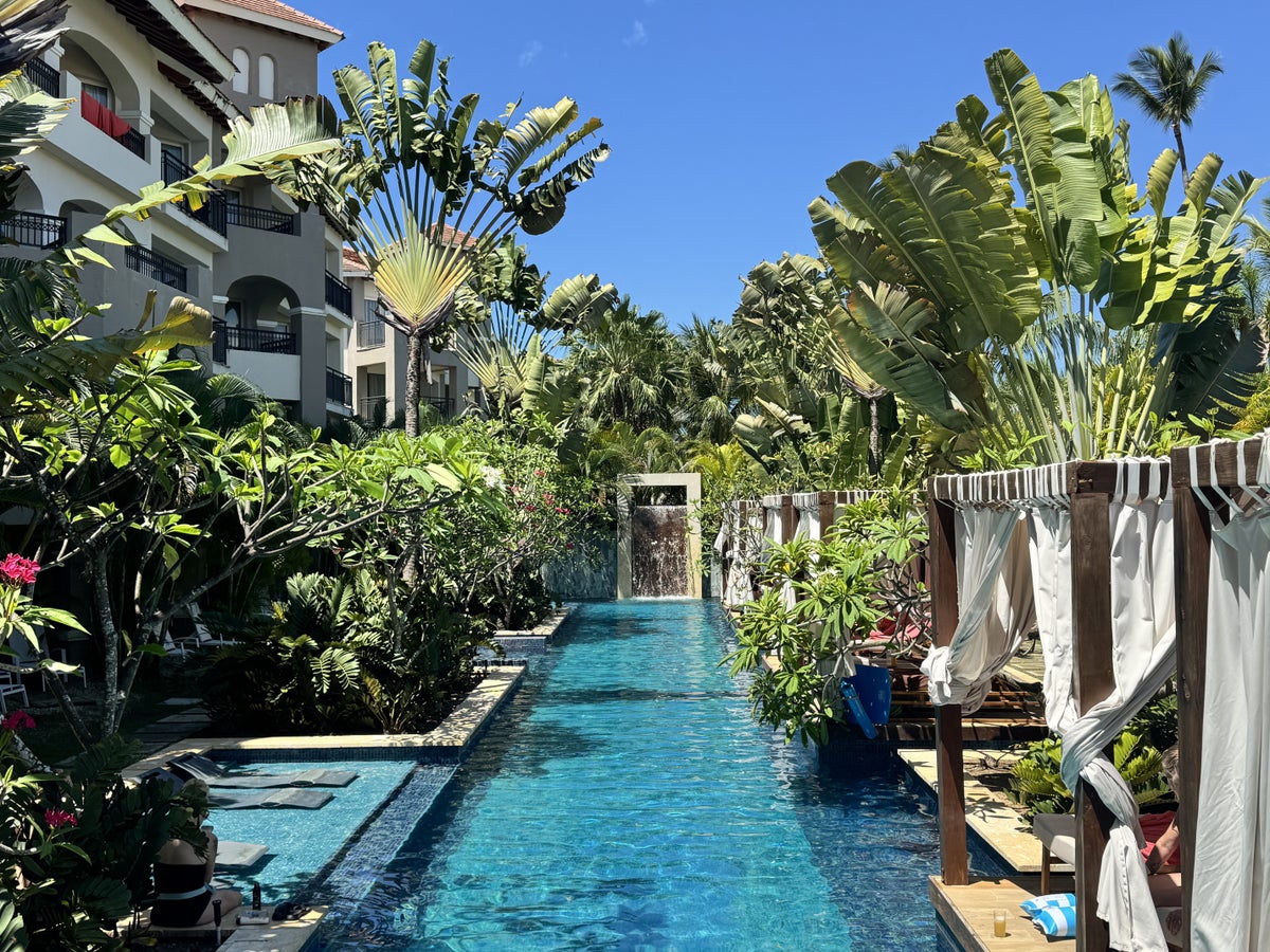 secrets-royal-beach-punta-cana-lazy-river-overview Secrets Royal Beach Punta Cana Lazy River Overview