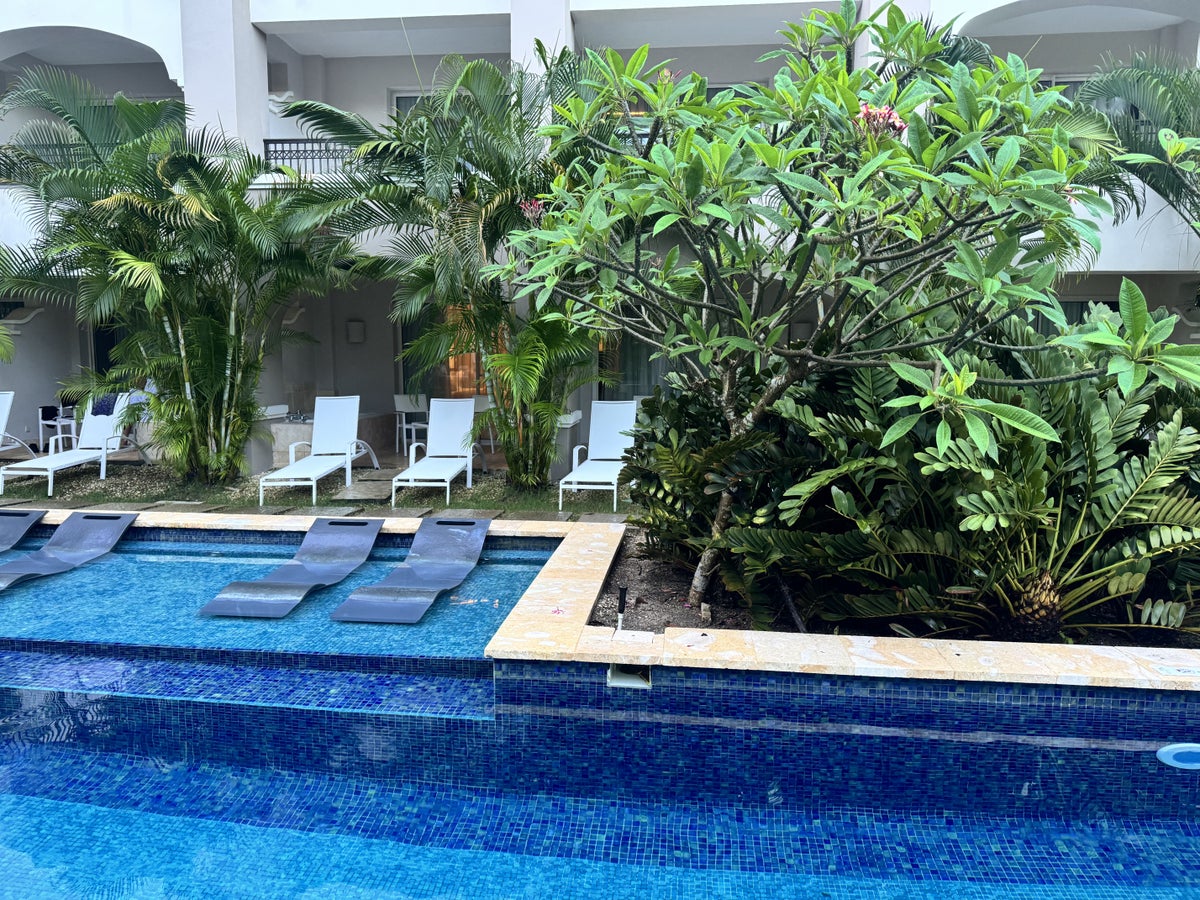 secrets-royal-beach-punta-cana-lazy-river-suite-loungers Secrets Royal Beach Punta Cana Lazy River Suite Loungers