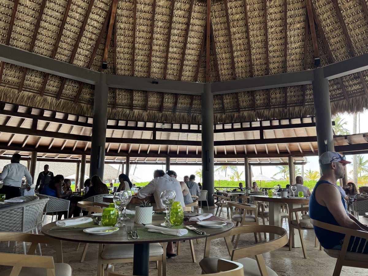 secrets-royal-beach-punta-cana-oceana-dining-room Secrets Royal Beach Punta Cana Oceana Dining Room