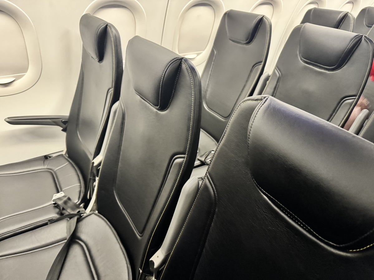 spirit-airlines-a321-premium-economy-economy-seat-row Spirit Airlines A321 Premium Economy Economy Seat Row