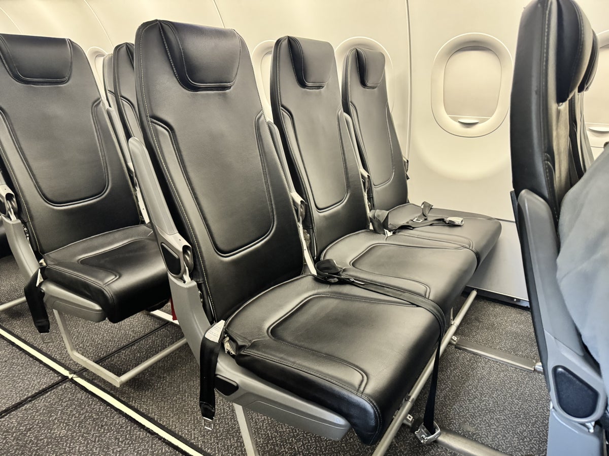 spirit-airlines-a321-premium-economy-economy-seats-pitch Spirit Airlines A321 Premium Economy Economy Seats Pitch