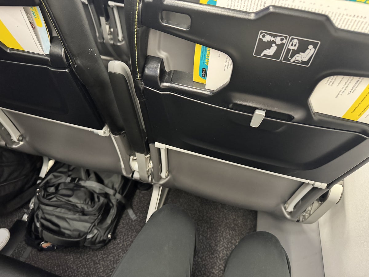 spirit-airlines-a321-premium-economy-space-in-row Spirit Airlines A321 Premium Economy Space in Row