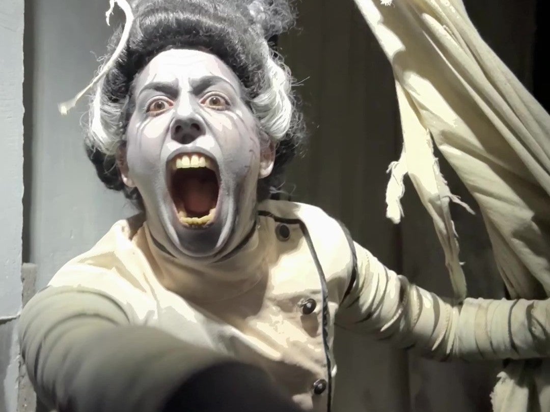Universal Horror Unleashed Las Vegas Bride of Frankenstein scare Universal Horror Unleashed Las Vegas Bride of Frankenstein scare