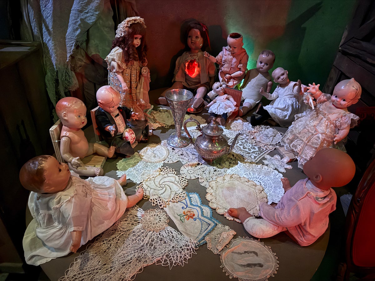 Universal Horror Unleashed Las Vegas creepy dolls Universal Horror Unleashed Las Vegas creepy dolls