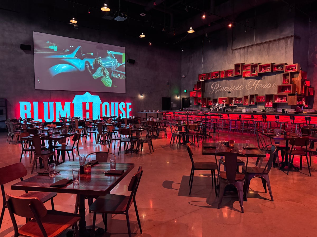 Universal Horror Unleashed Las Vegas Premiere House Universal Horror Unleashed Las Vegas Premiere House