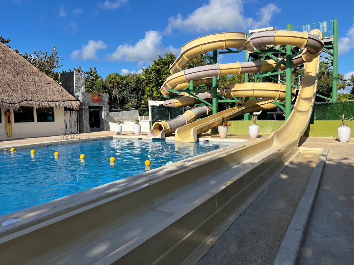 waterslides-at-dreams-sapphire Waterslides at Dreams Sapphire