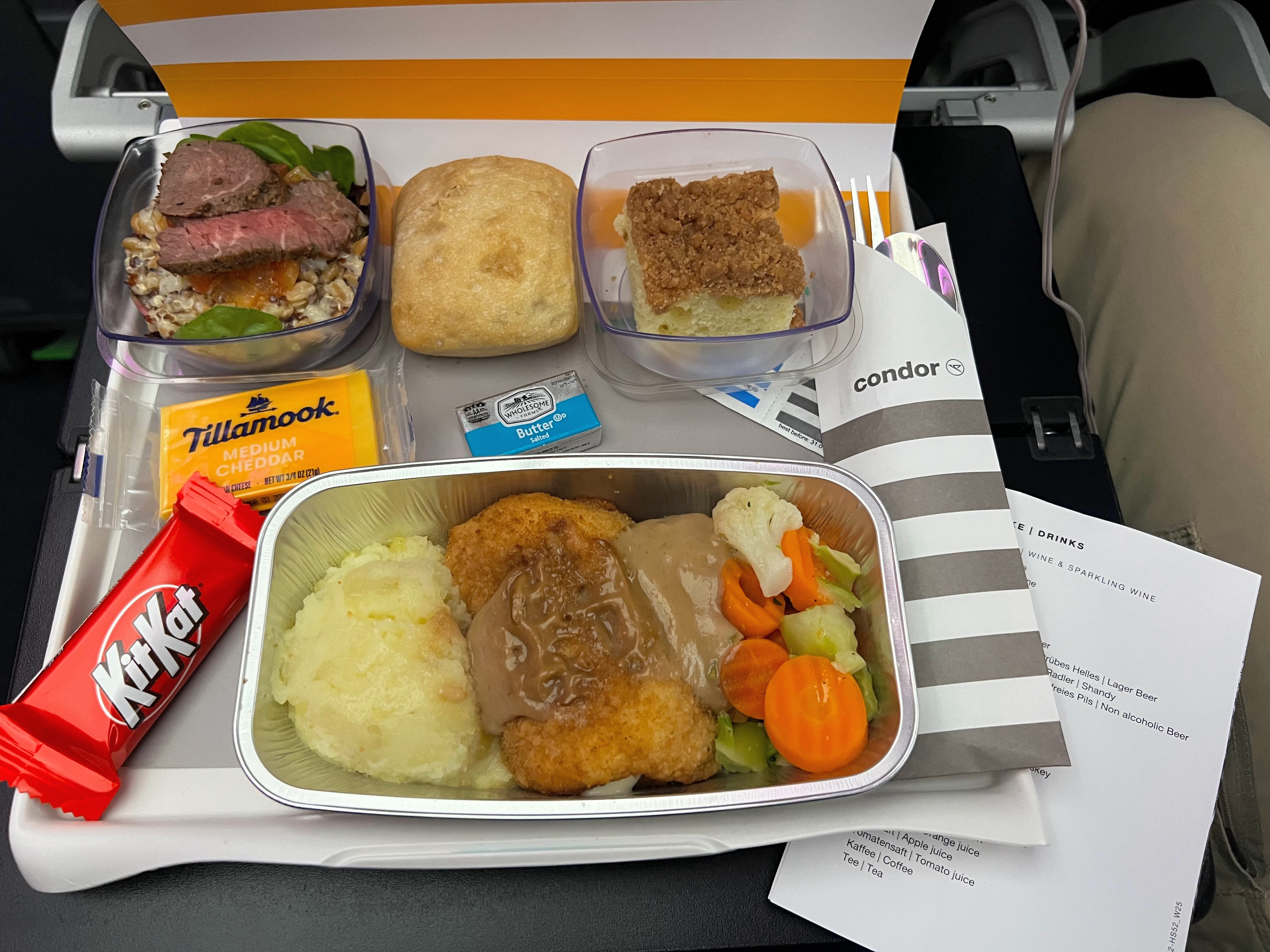 condor-airlines-dinner-in-premium-economy Condor Airlines dinner in premium economy