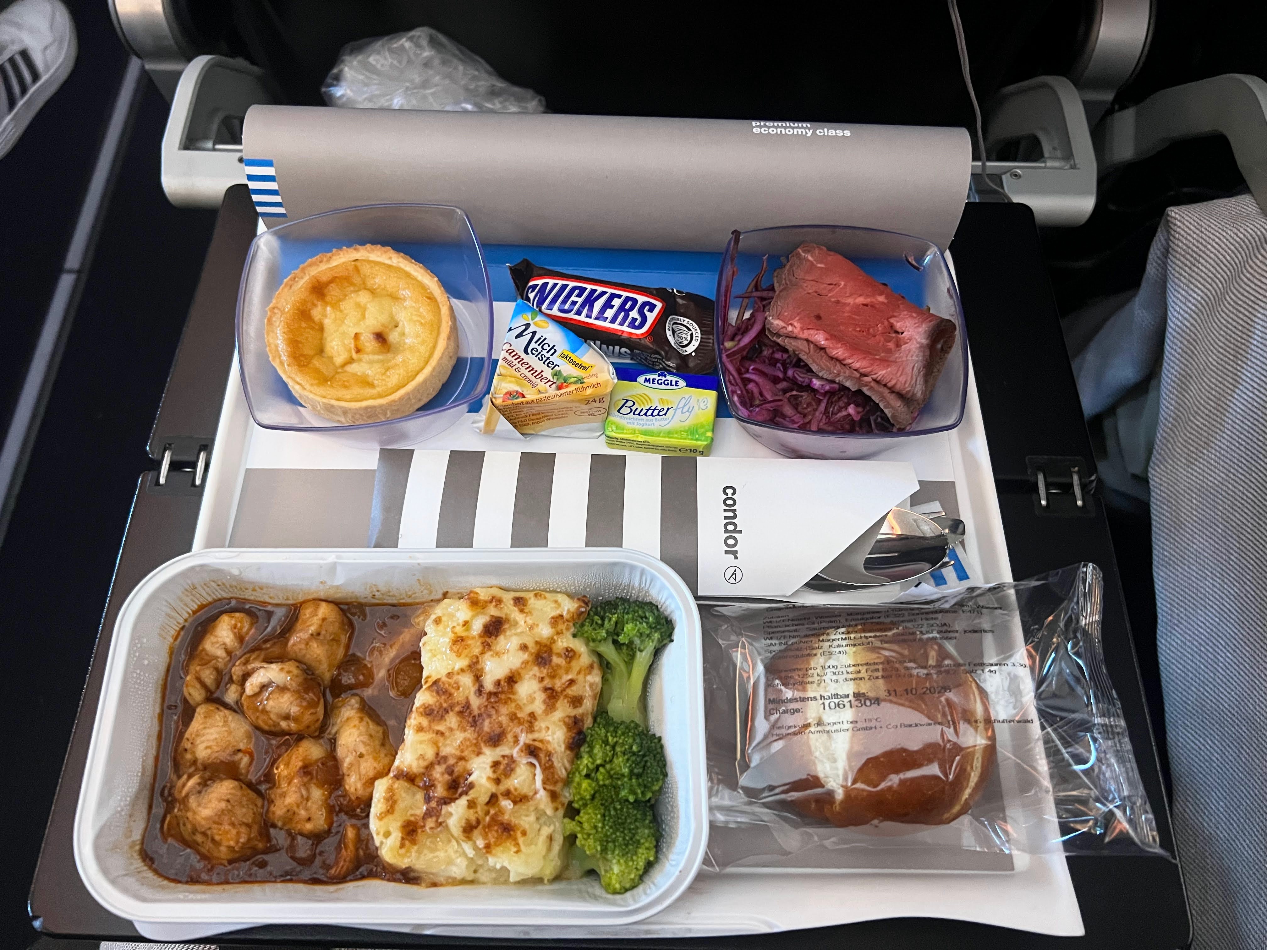 condor-airlines-meal-in-premium-economy Condor Airlines meal in premium economy
