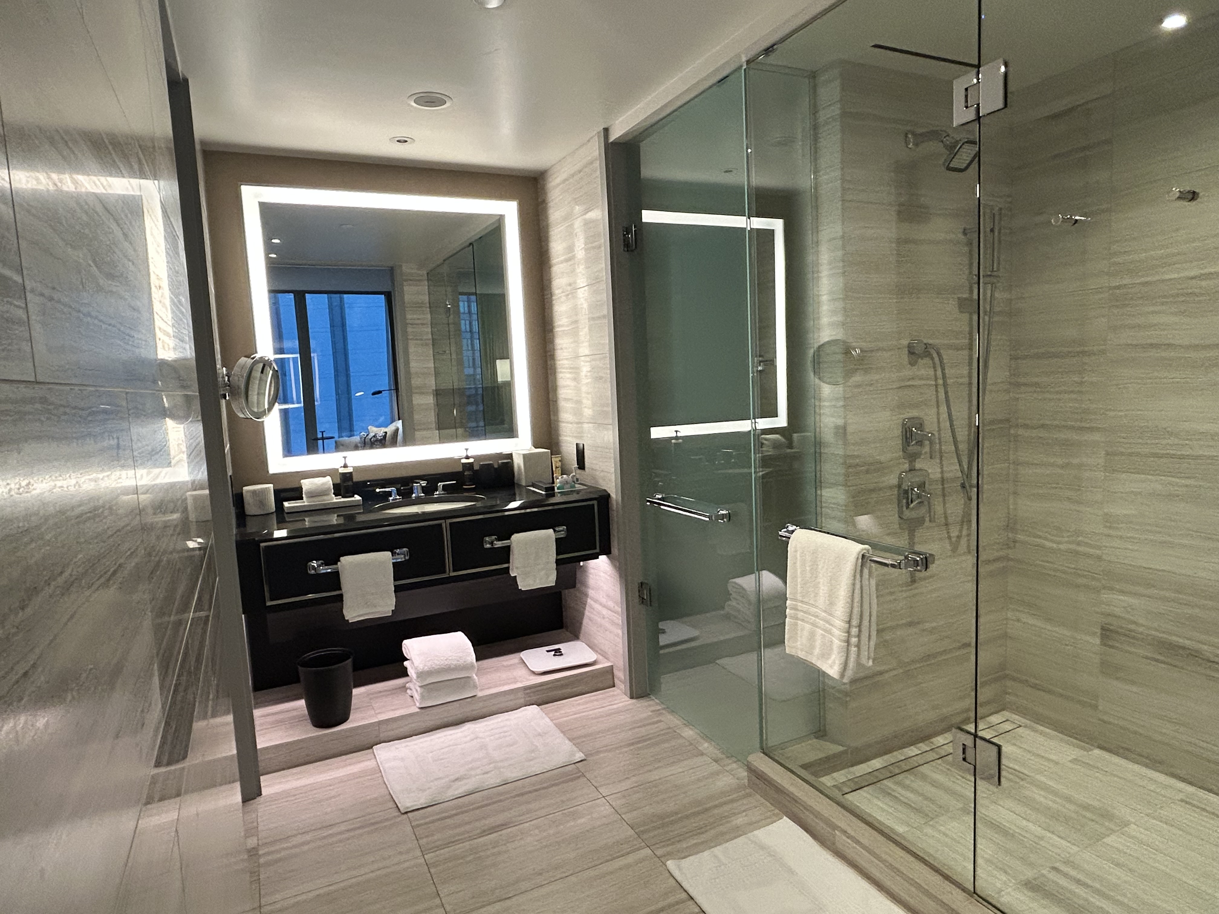 four-seasons-one-dalton-boston-room-1502-bathroom Four Seasons One Dalton Boston room 1502 bathroom