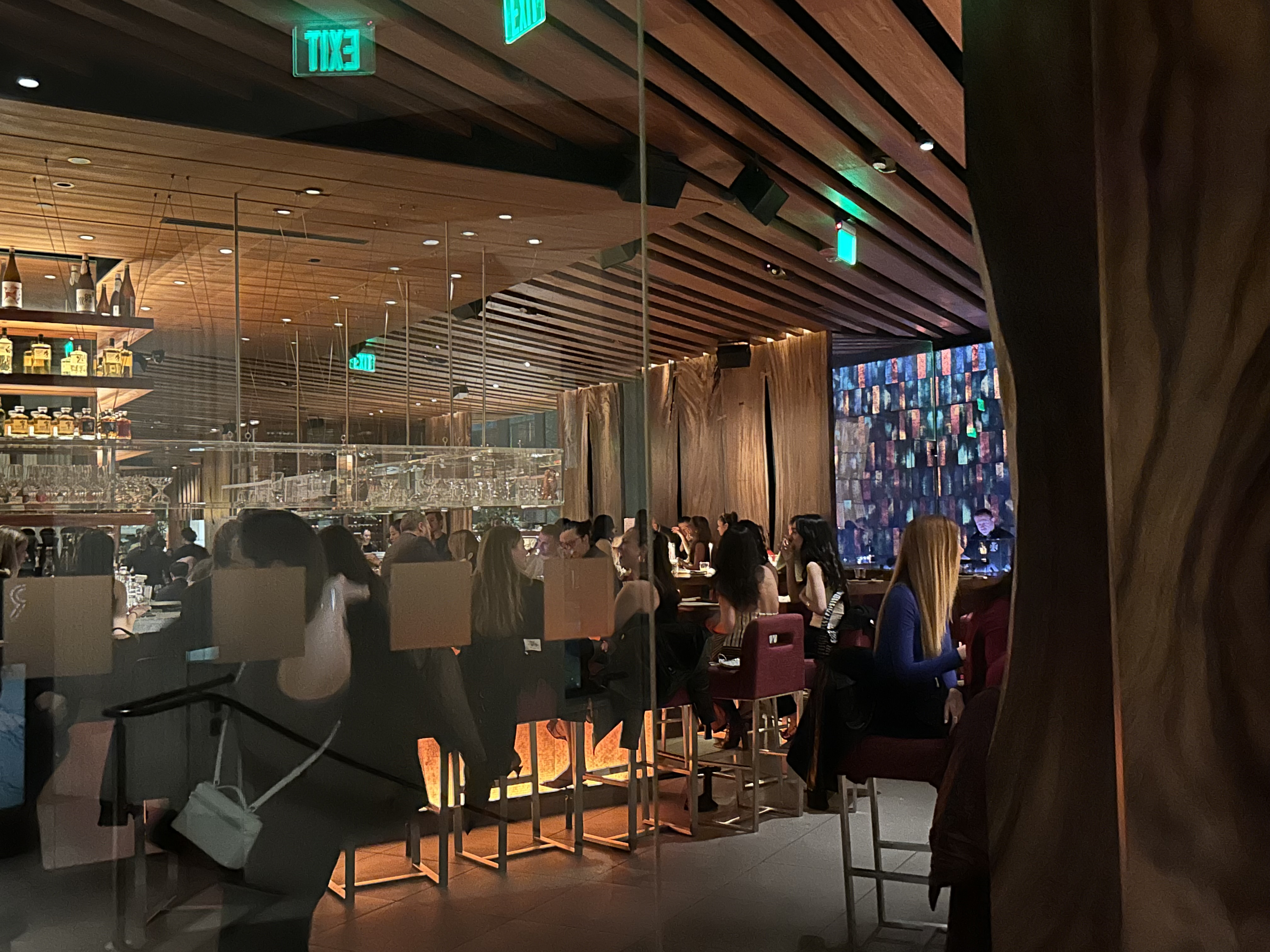 four-seasons-one-dalton-boston-zuma-sushi-restaurant-bar Four Seasons One Dalton Boston Zuma sushi restaurant bar