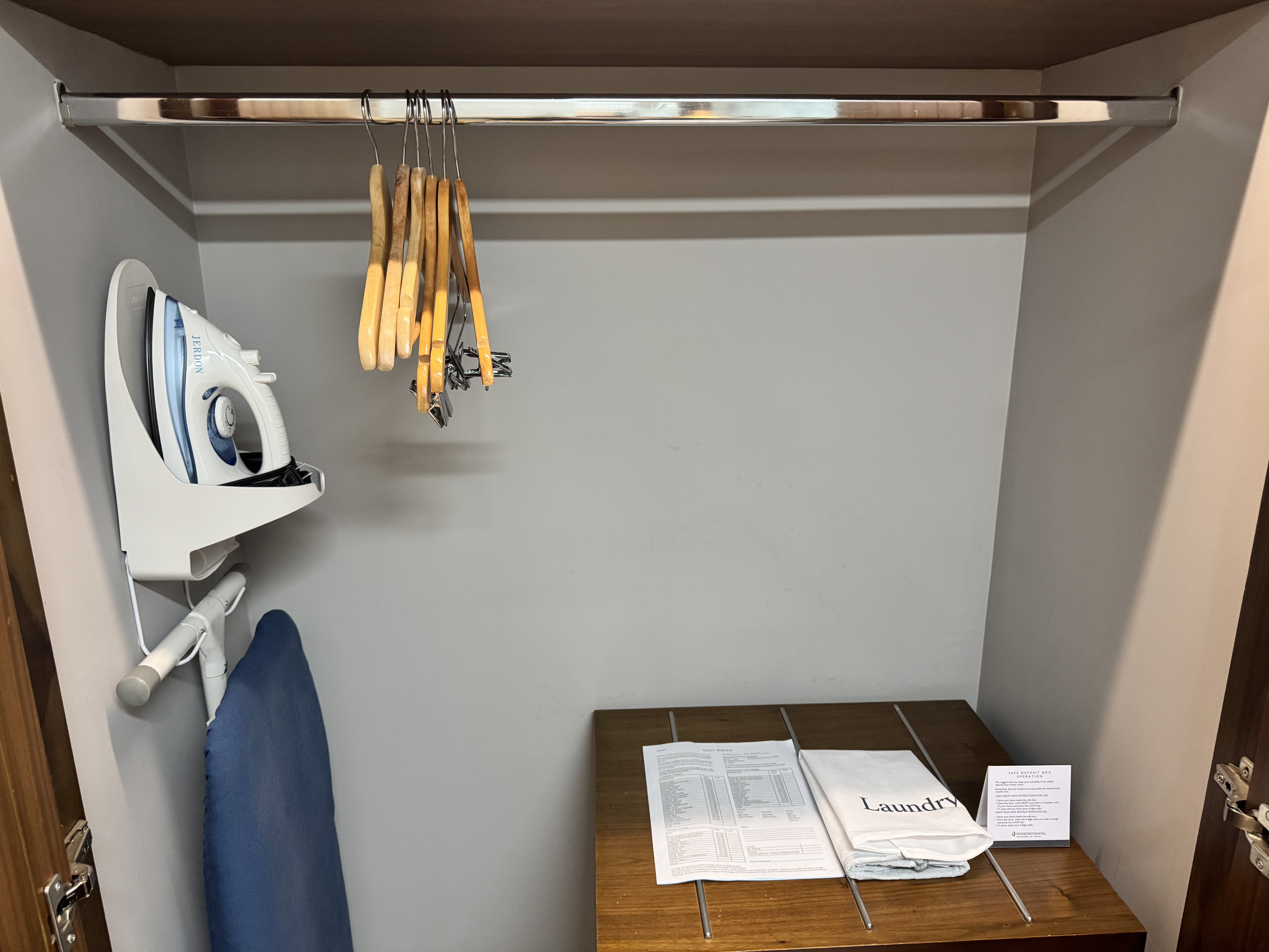 intercontinental-cartagena-closet-with-iron InterContinental Cartagena Closet With Iron