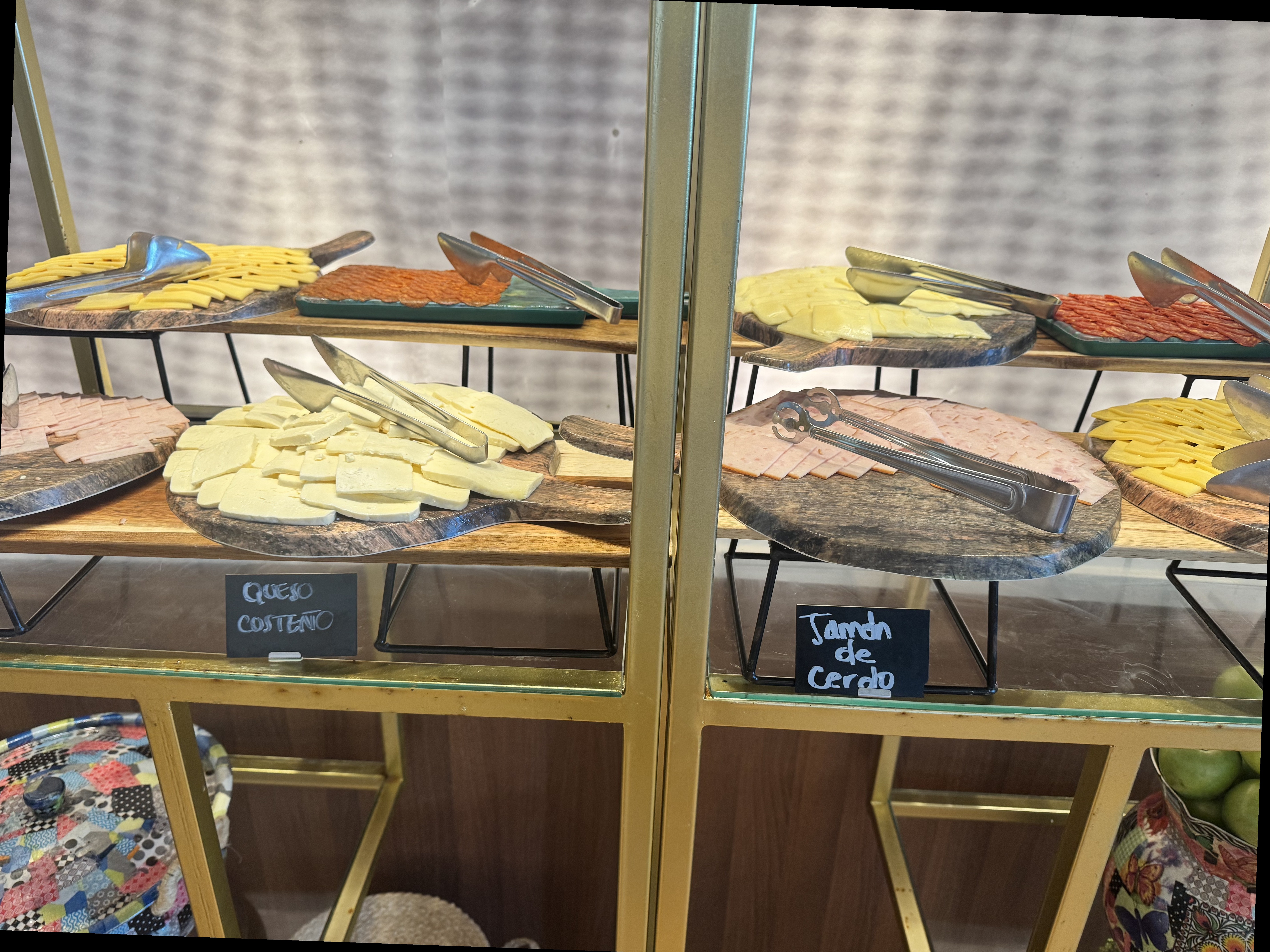 intercontinental-cartagena-kanuu-restaurant-cheese-display InterContinental Cartagena Kanuu Restaurant Cheese Display