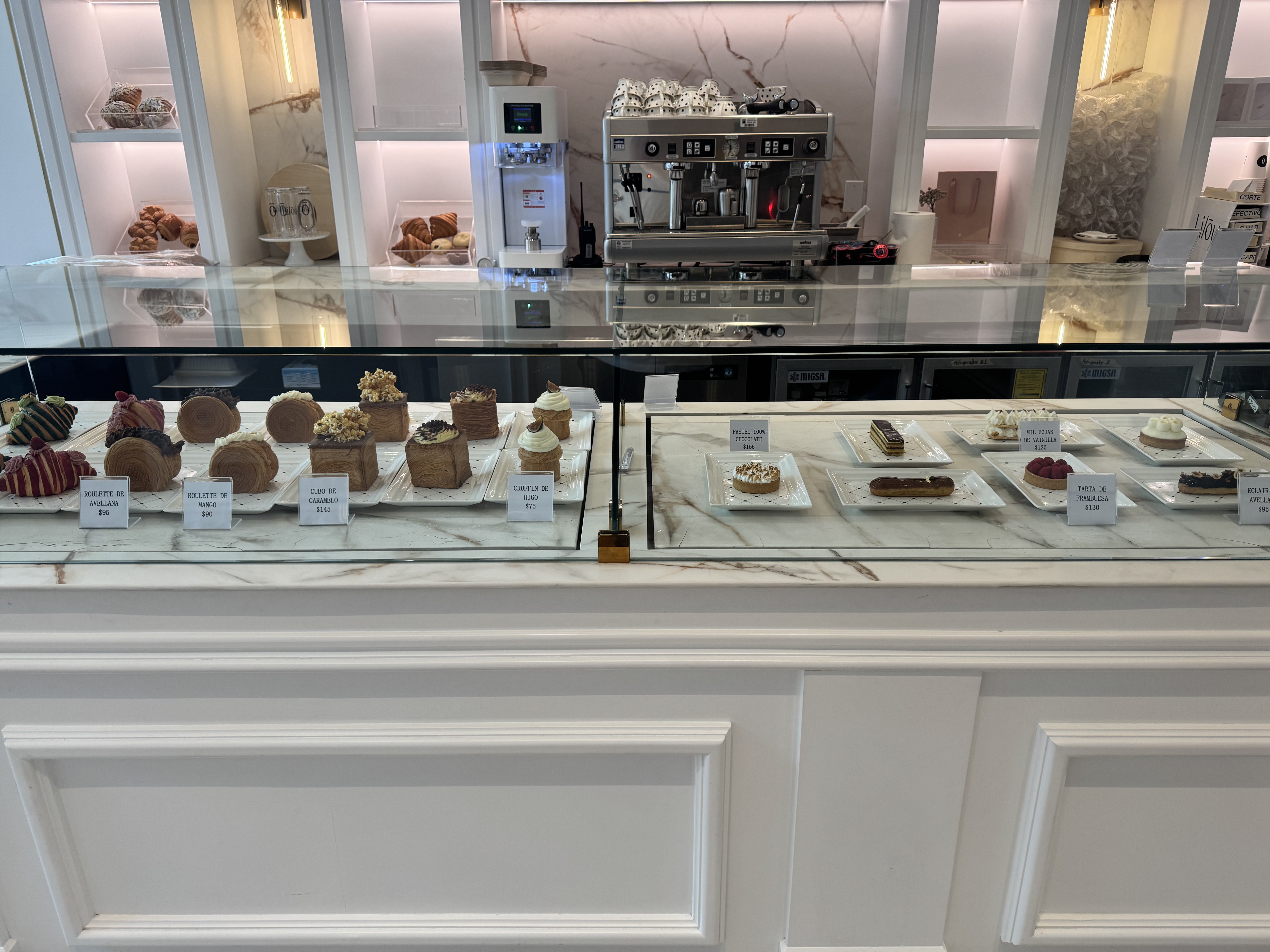 intercontinental-presidente-monterrey-lilou-pastry-counter InterContinental Presidente Monterrey Lilou Pastry Counter