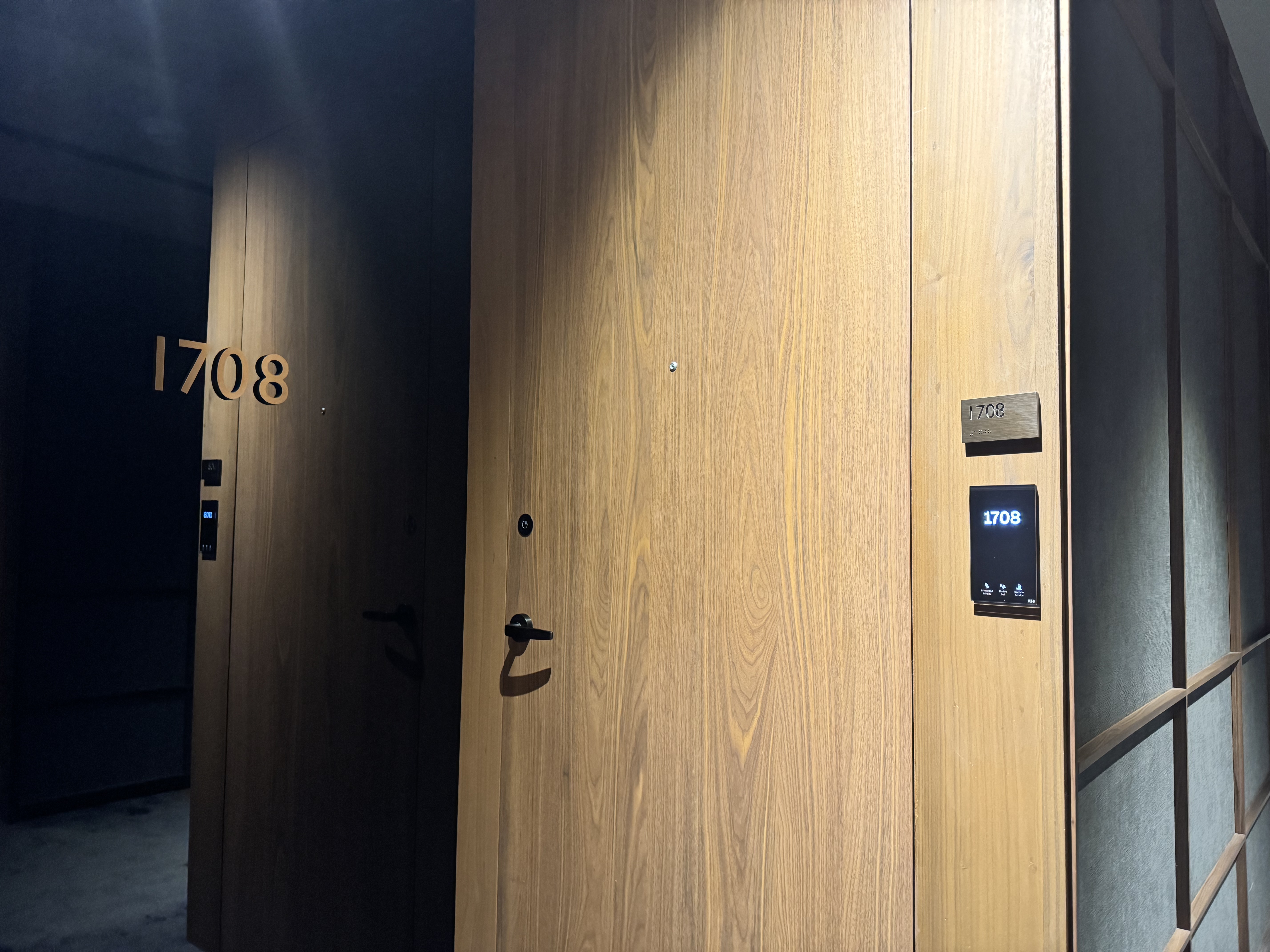 intercontinental-presidente-monterrey-room-door-exterior InterContinental Presidente Monterrey Room Door Exterior