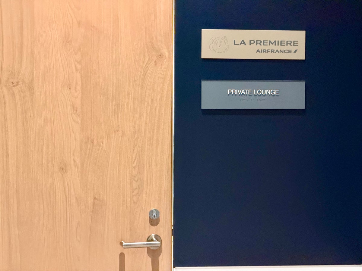 LAX Air France Lounge Private La Premiere Lounge