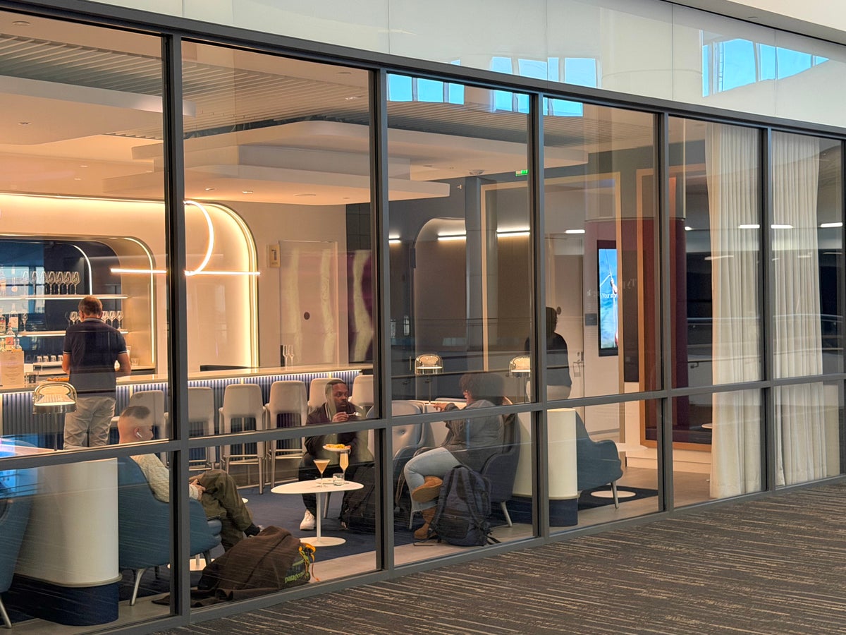 LAX Air France Lounge window in