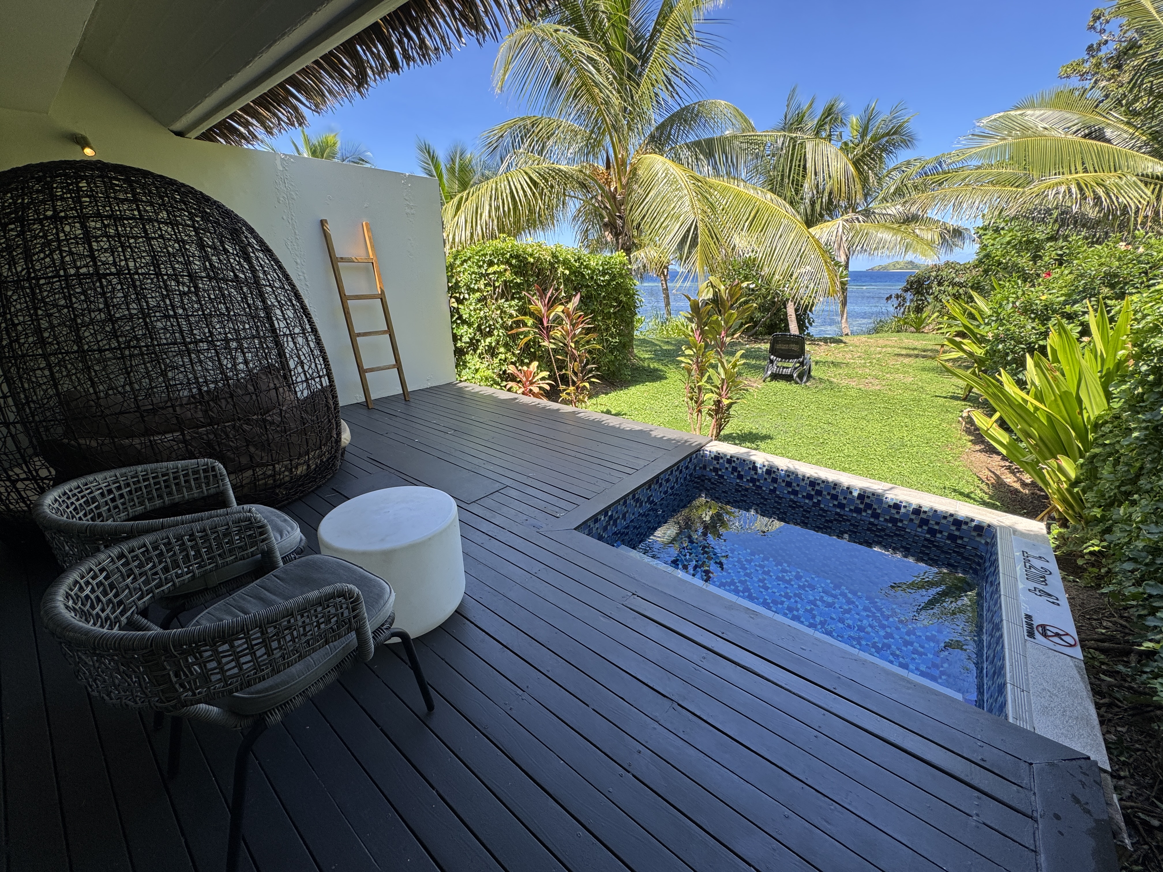 sheraton-tokoriki-island-private-villa-deck-with-plunge-pool-egg-chair-ocean-view-1 Sheraton Tokoriki Island Private villa deck with plunge pool egg chair ocean view