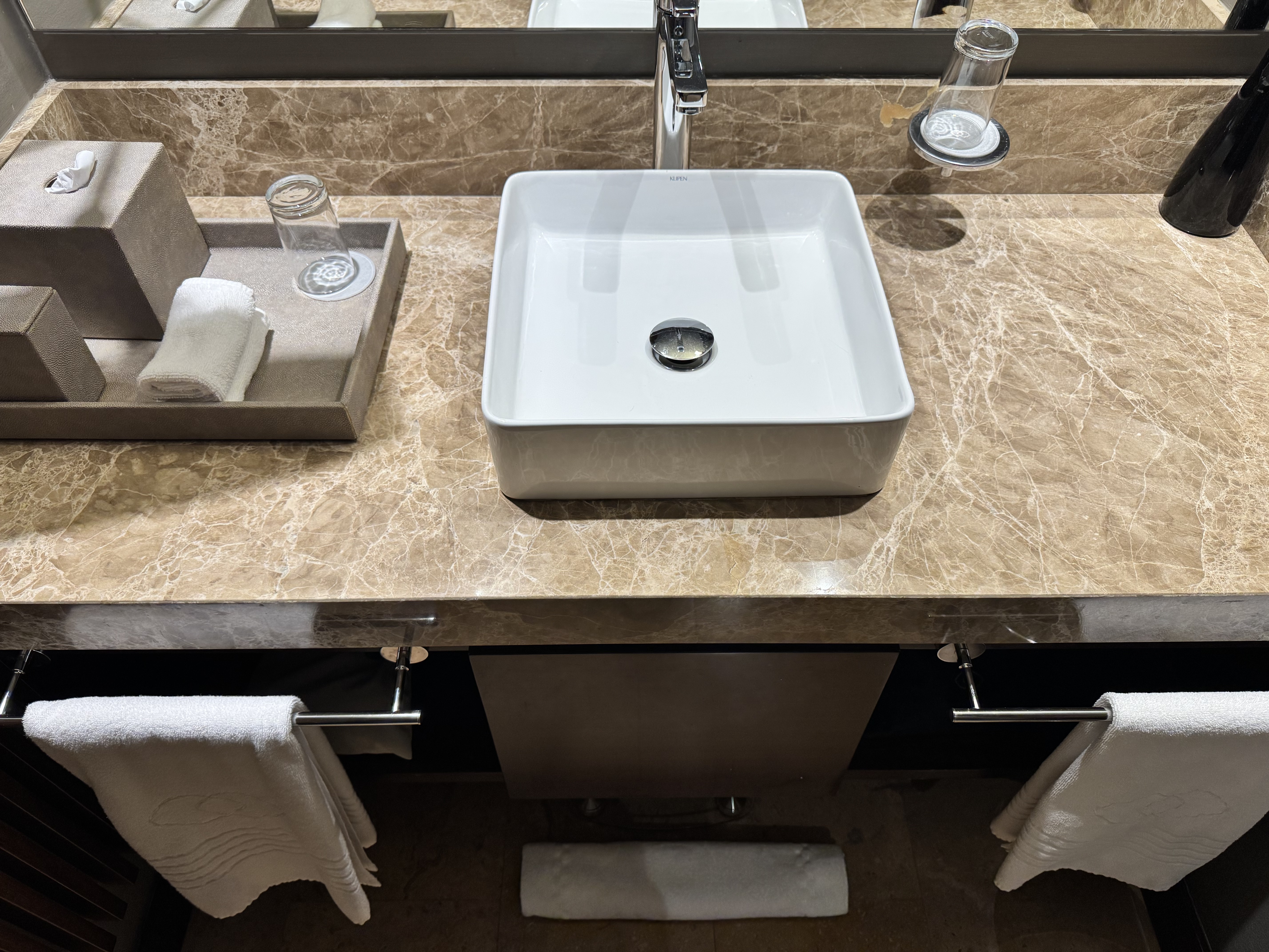 sofitel-bogota-victoria-regia-bathroom-sink Sofitel Bogota Victoria Regia Bathroom Sink