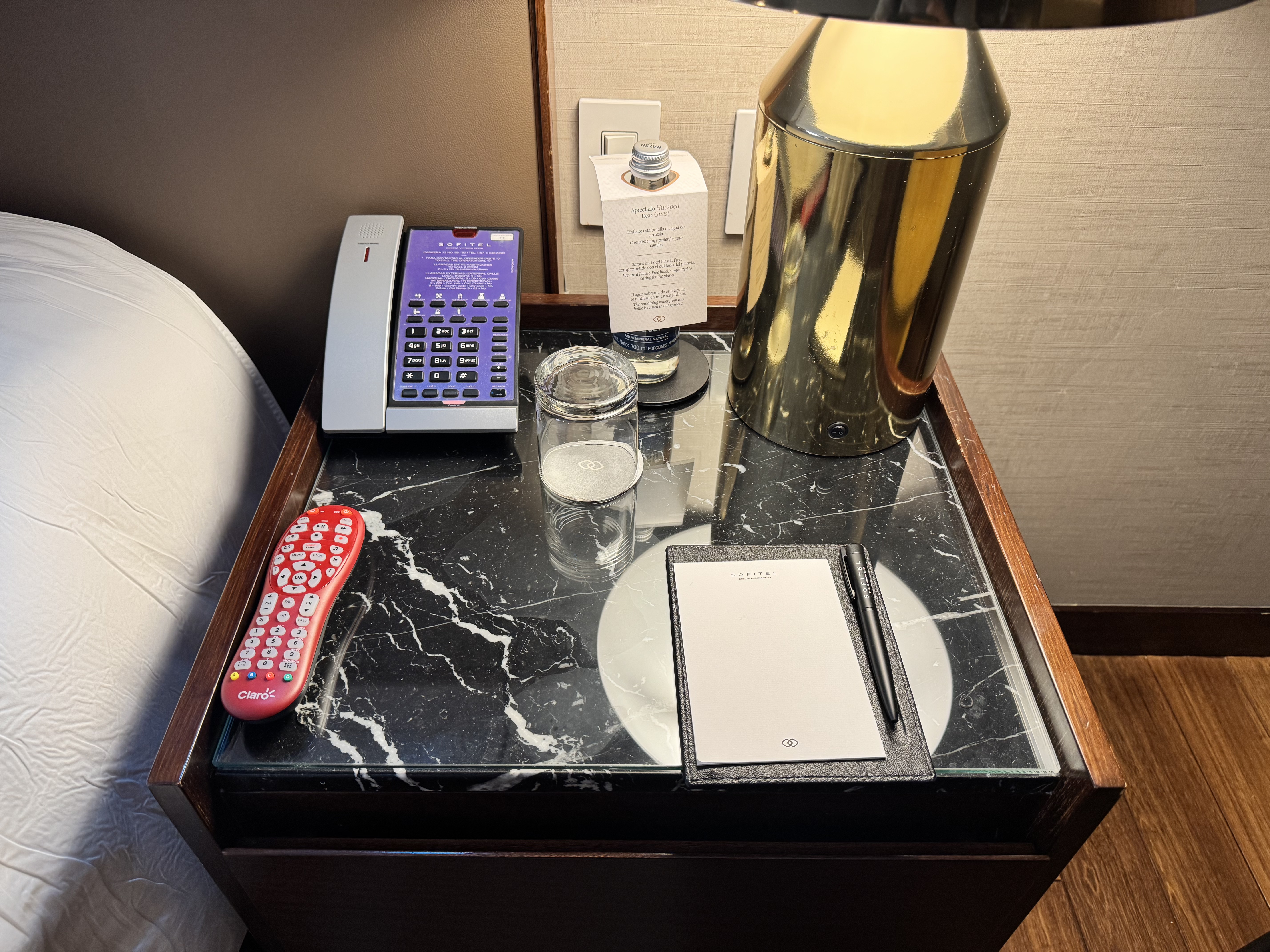 sofitel-bogota-victoria-regia-nightstand Sofitel Bogota Victoria Regia Nightstand