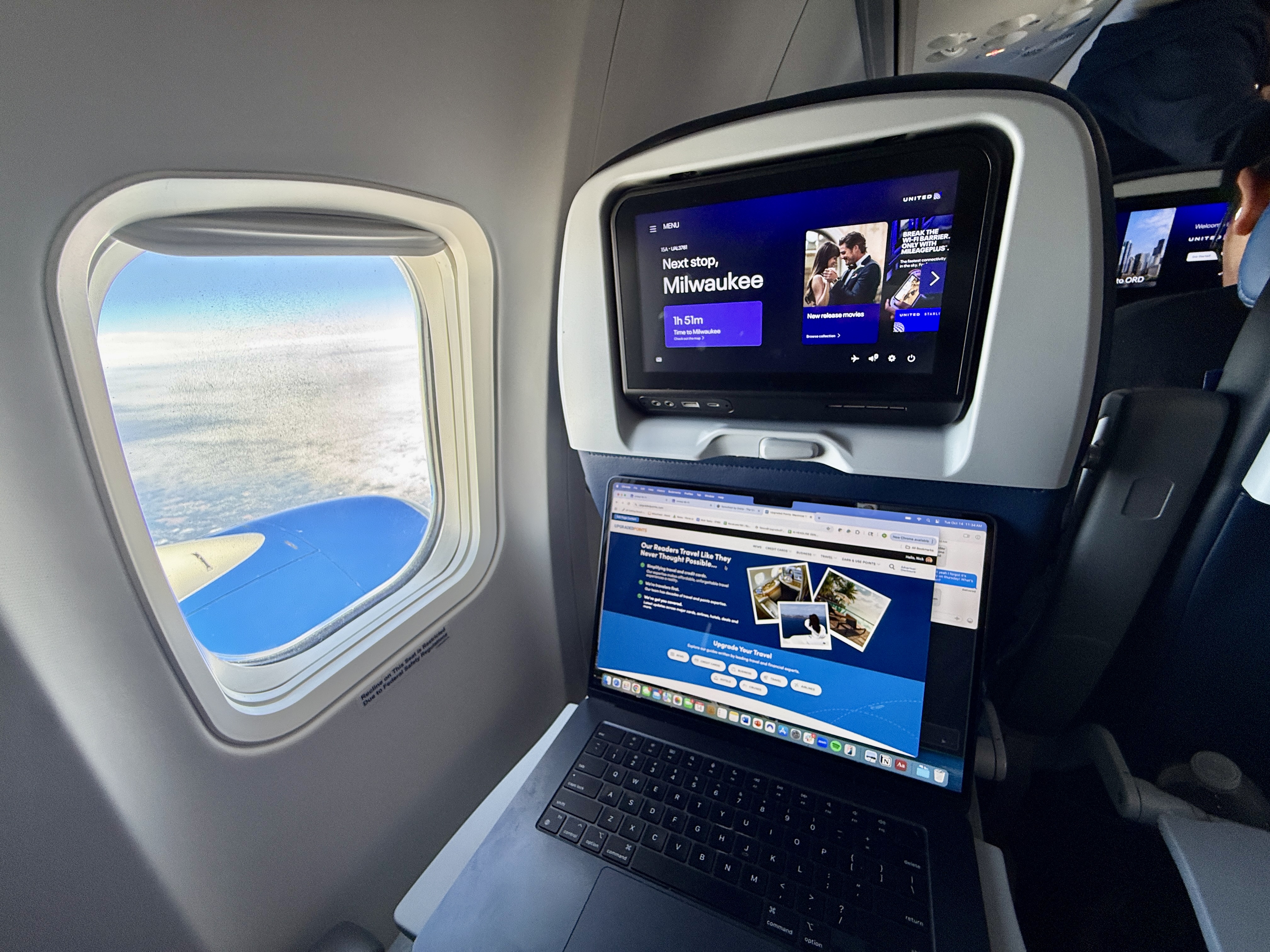 United Starlink Flight Computer IFE Window Wide Angle United Starlink Flight Computer IFE Window Wide Angle