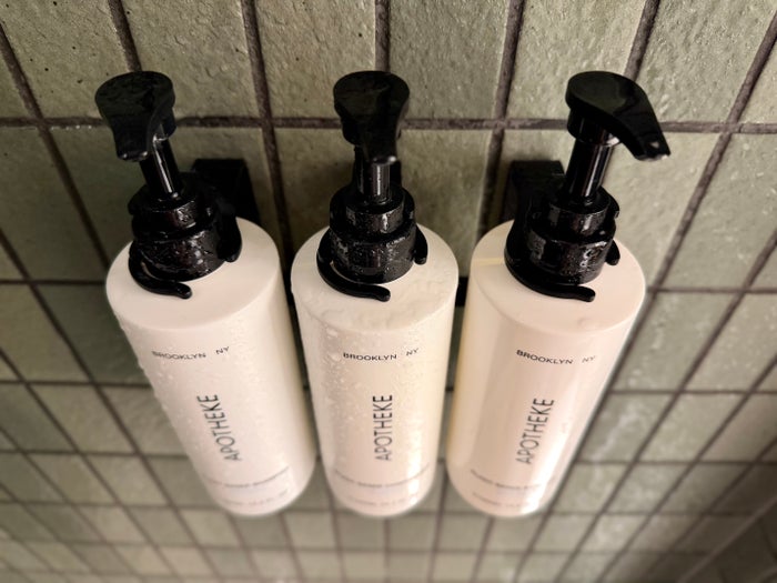 caption-by-hyatt-kabutocho-tokyo-shower-toiletries Caption by Hyatt Kabutocho Tokyo shower toiletries