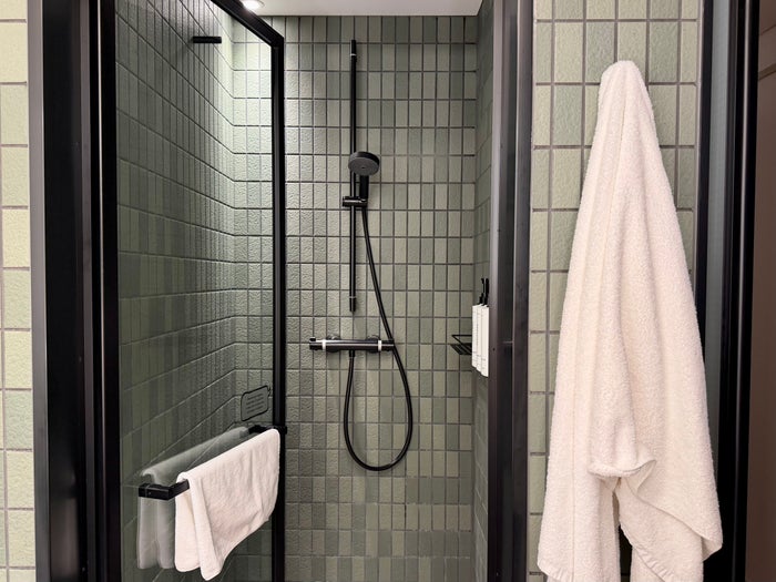 caption-by-hyatt-kabutocho-tokyo-shower Caption by Hyatt Kabutocho Tokyo shower
