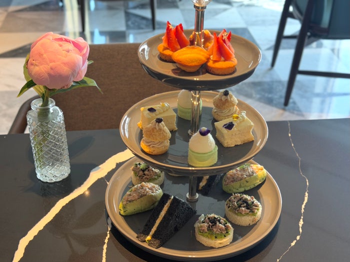 fairmont-hanoi-gold-lounge-afternoon-tea Fairmont Hanoi Gold Lounge afternoon tea