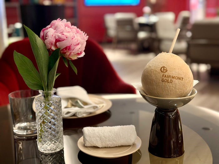 Fairmont Hanoi Gold Lounge cocount Fairmont Hanoi Gold Lounge cocount