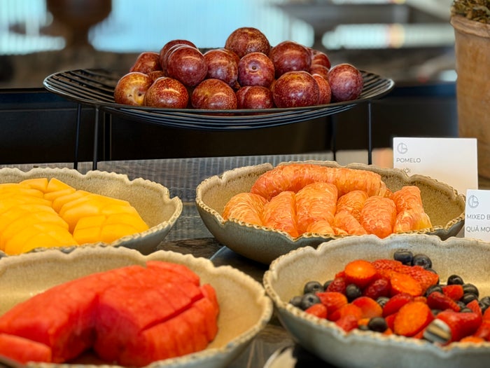 fairmont-hanoi-gold-lounge-golden-hour-fruit Fairmont Hanoi Gold Lounge Golden Hour fruit