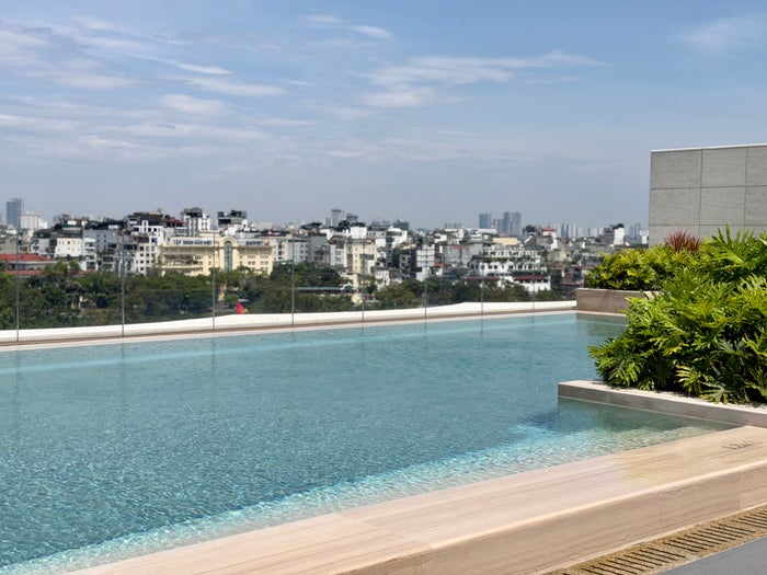 fairmont-hanoi-rooftop-pool Fairmont Hanoi rooftop pool