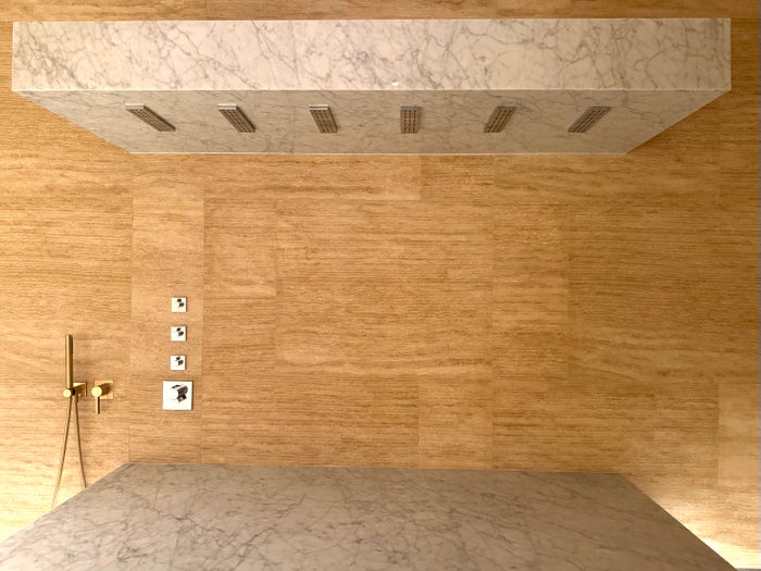 Fairmont Hanoi spa lay down shower Fairmont Hanoi spa lay down shower