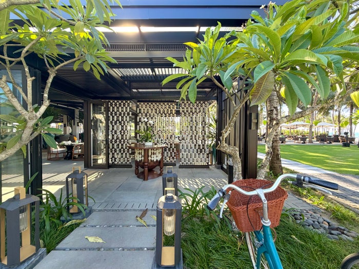 Four Seasons The Nam Hai La Sen entrance