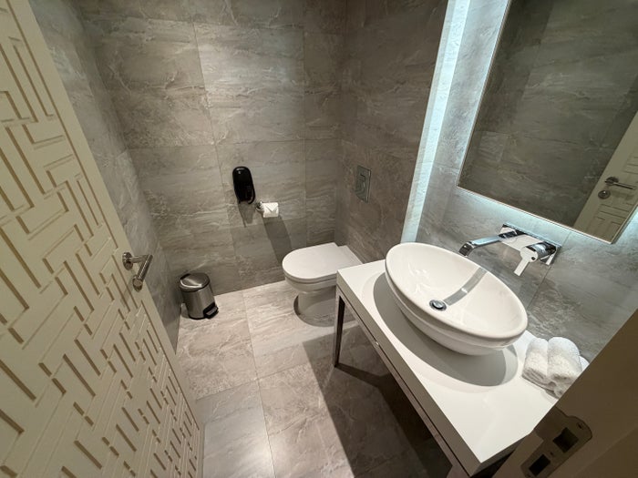 Grand Hyatt Tapei Entryway Bathroom Grand Hyatt Tapei Entryway Bathroom