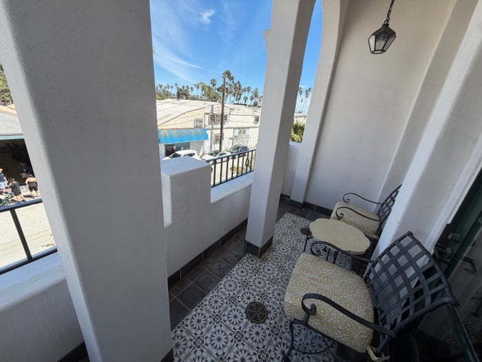 Hote Californian Balcony