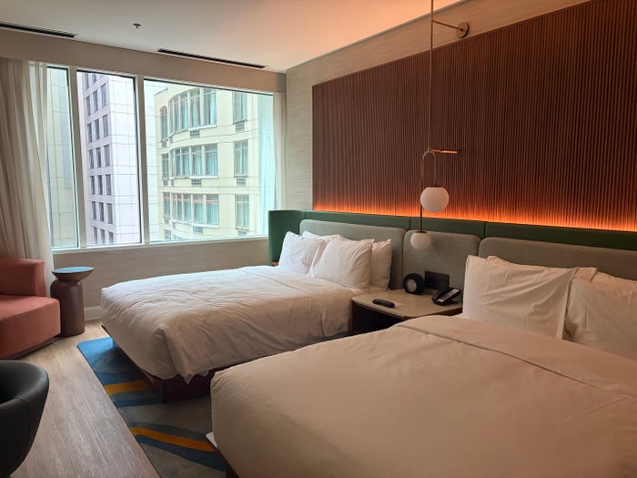 Hyatt Centric Mag Mile 2 beds