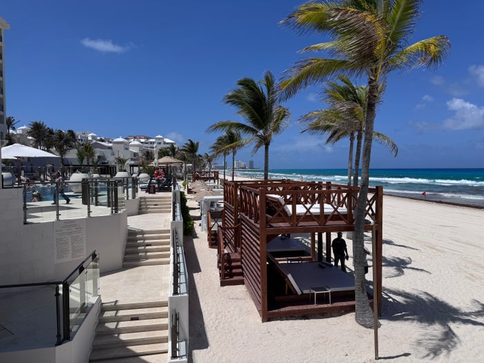 hyatt-zilara-cancun-beach-cabanas-walkway Hyatt Zilara Cancun Beach Cabanas Walkway