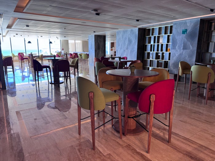 secrets-mirabel-cancun-bar-seating-colorful-stools Secrets Mirabel Cancun Bar Seating Colorful Stools