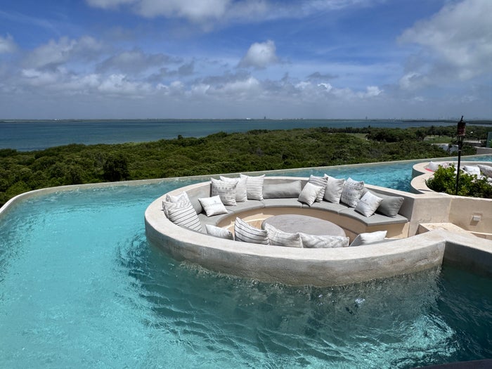 secrets-mirabel-cancun-circular-lounge-seating-ocean Secrets Mirabel Cancun Circular Lounge Seating Ocean