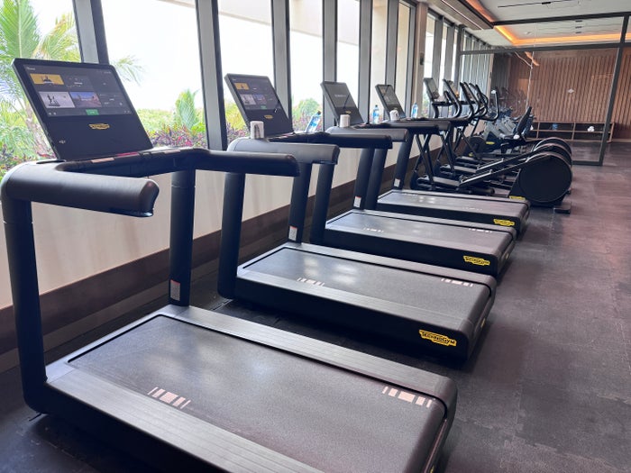 secrets-mirabel-cancun-gym-treadmills-row Secrets Mirabel Cancun Gym Treadmills Row